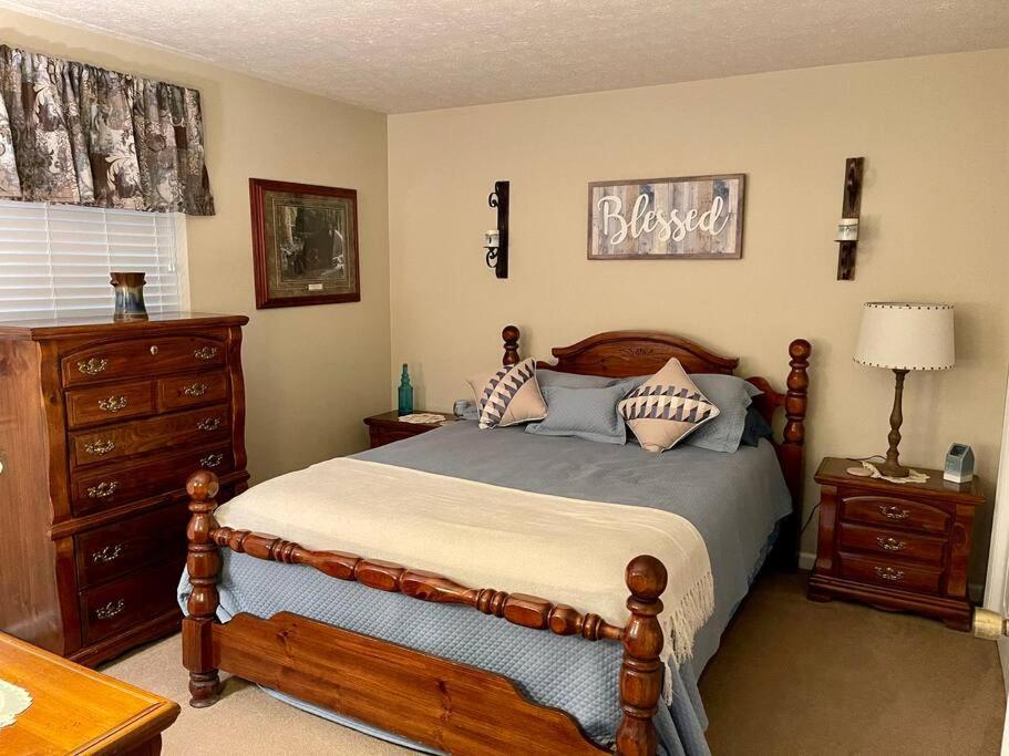 Relaxing Mountain Condo In Gatlinburg With City View ! 外观 照片